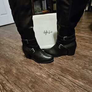 Style & Co. Women's Black Buckle Heeled Boots